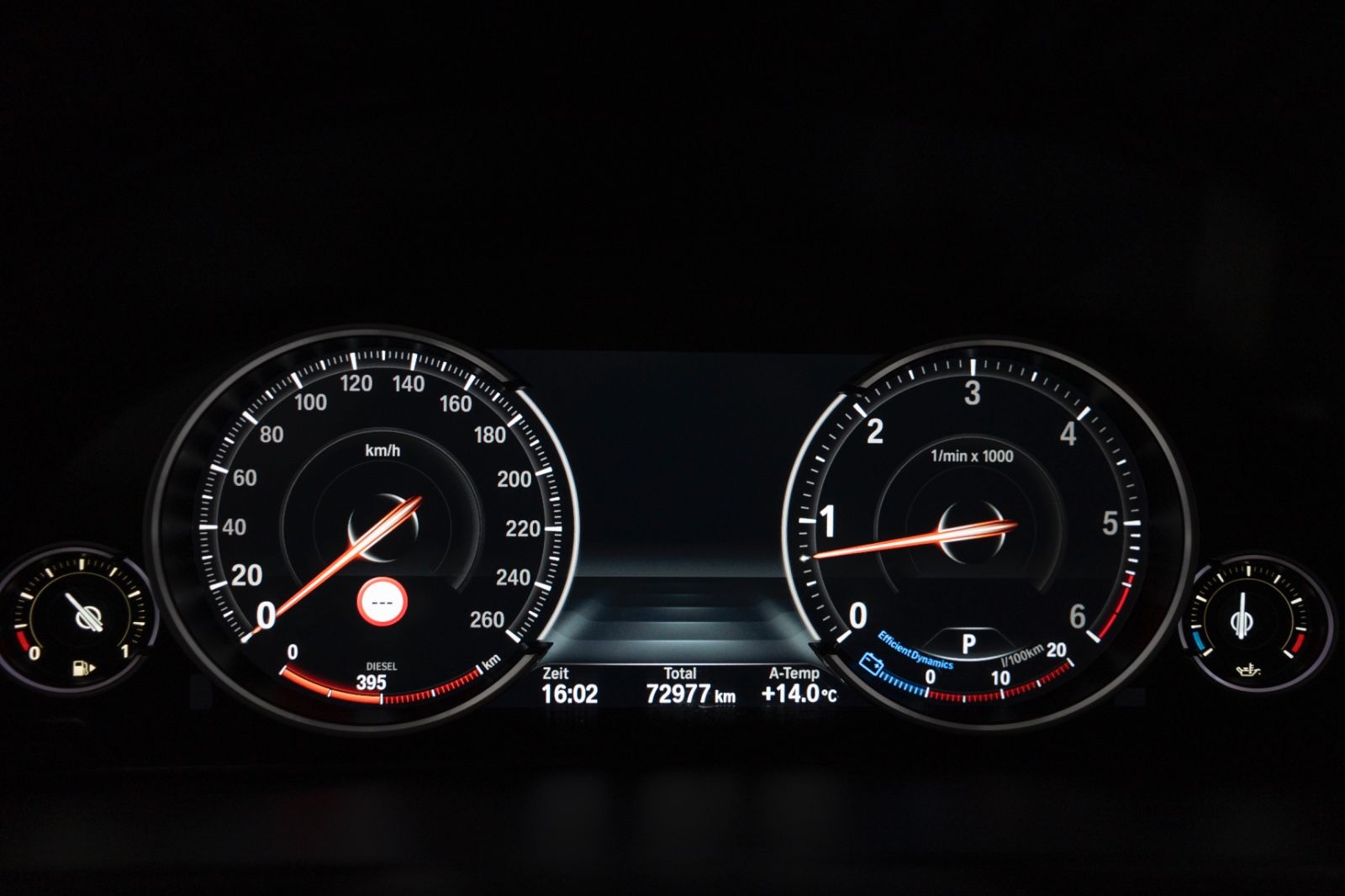 Fahrzeugabbildung BMW X5 XDrive 35d M-SPORTPAKET H&K HUD 360° CARPLAY