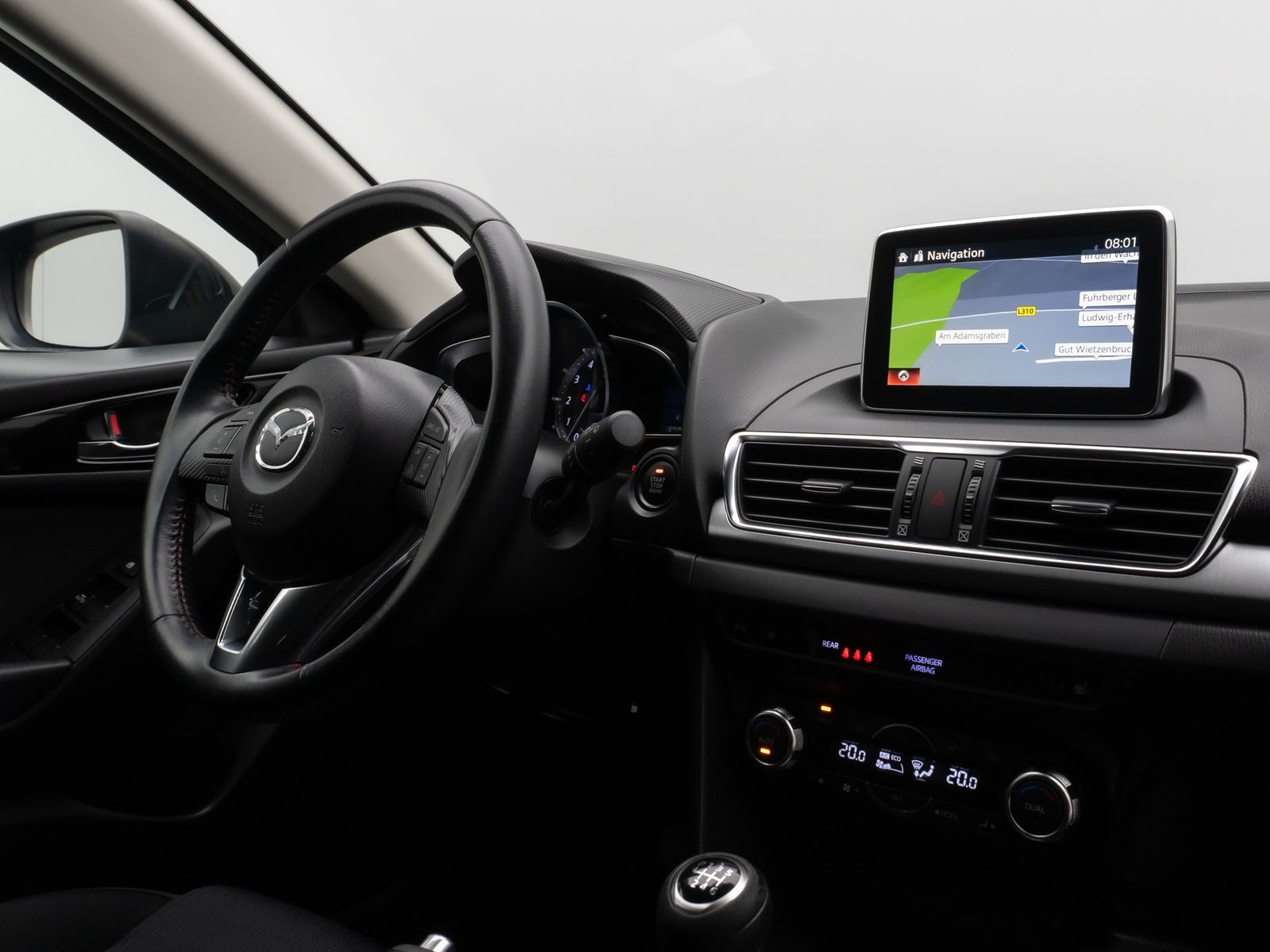 Fahrzeugabbildung Mazda 3 Lim. Sports-Line Kamera Sitzhzg DAB HUD BOSE