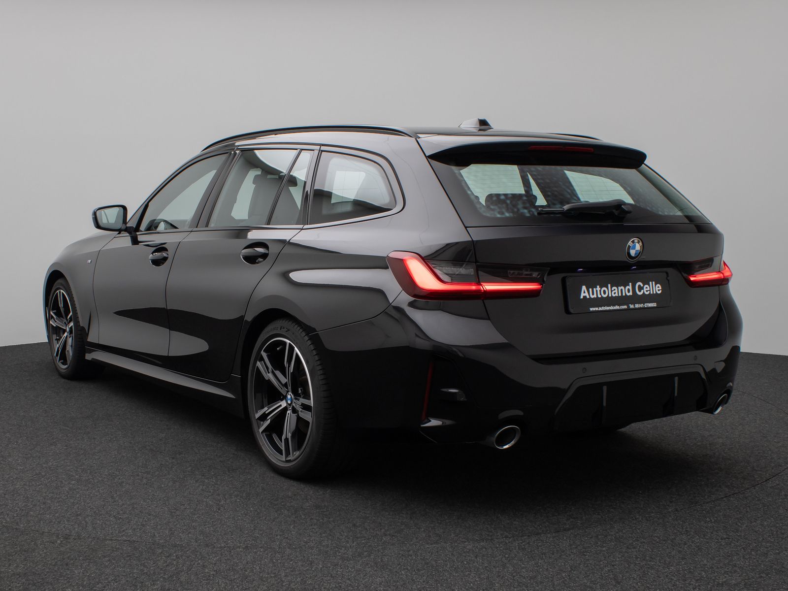 Fahrzeugabbildung BMW 318d M Sport DAB HUD CockPitPro Lordos PDC Leder