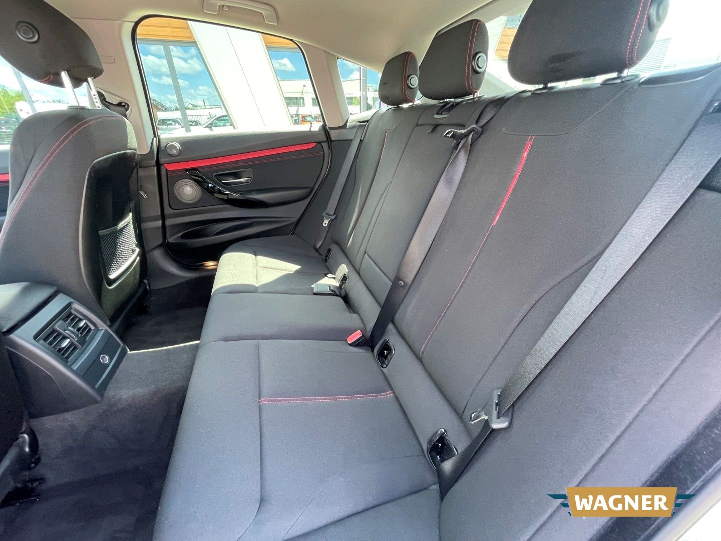 Fahrzeugabbildung BMW 320 Gran Turismo d xDrive Sport Sitzheizung