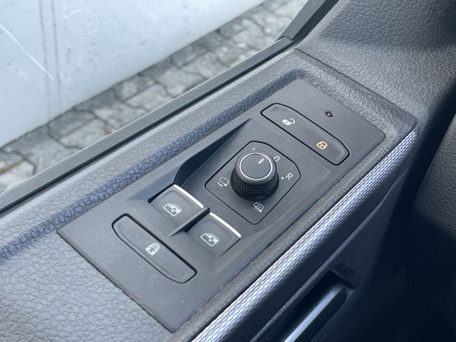 T6.1 Multivan 2.0 TDI DSG Gen Six AHK/LED/Kamera