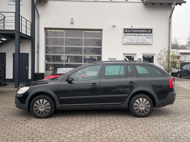 Skoda Octavia Combi Scout 4X4 Allrad*AHK*S-Dach*Tempo*