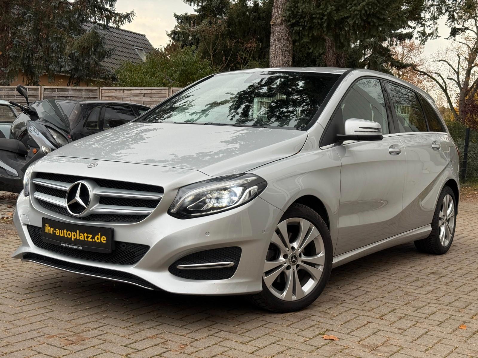 Mercedes-Benz B 200 Urban Style Edition LED, Navi
