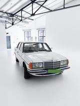 Mercedes-Benz Mercedes W123 280 Oldtimer 6 Zyl TOP ZUSTAND - Mercedes-Benz 280: W123
