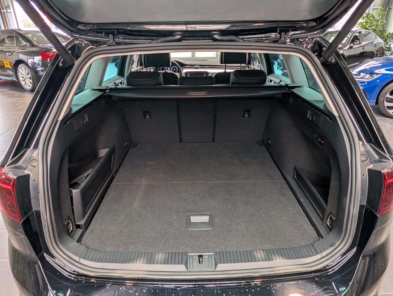 Volkswagen Passat Variant 2.0 TDI SCR DSG Elegance R-Line