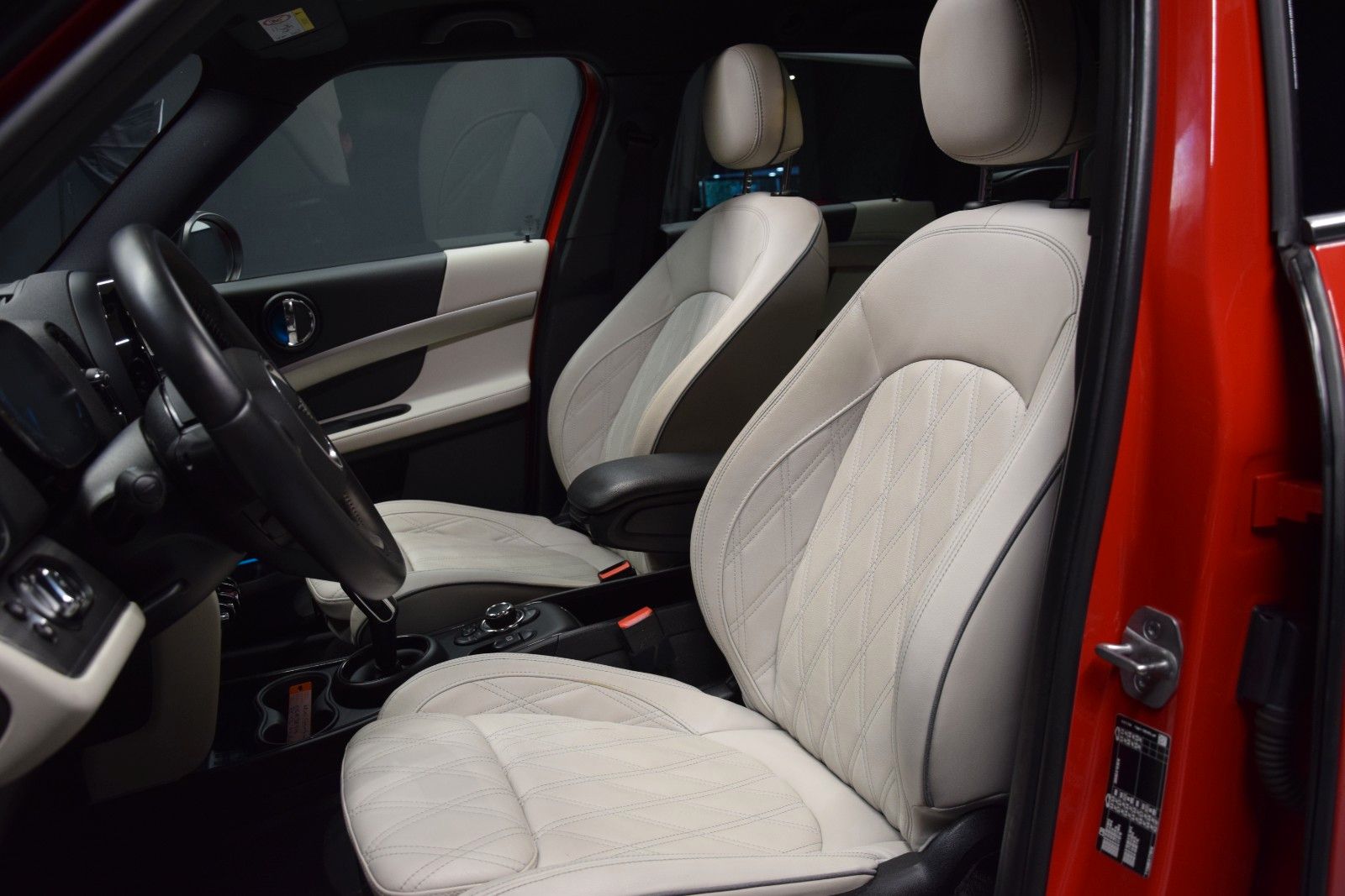 Fahrzeugabbildung MINI Countryman Cooper Yours Trim Pano ACC Memory