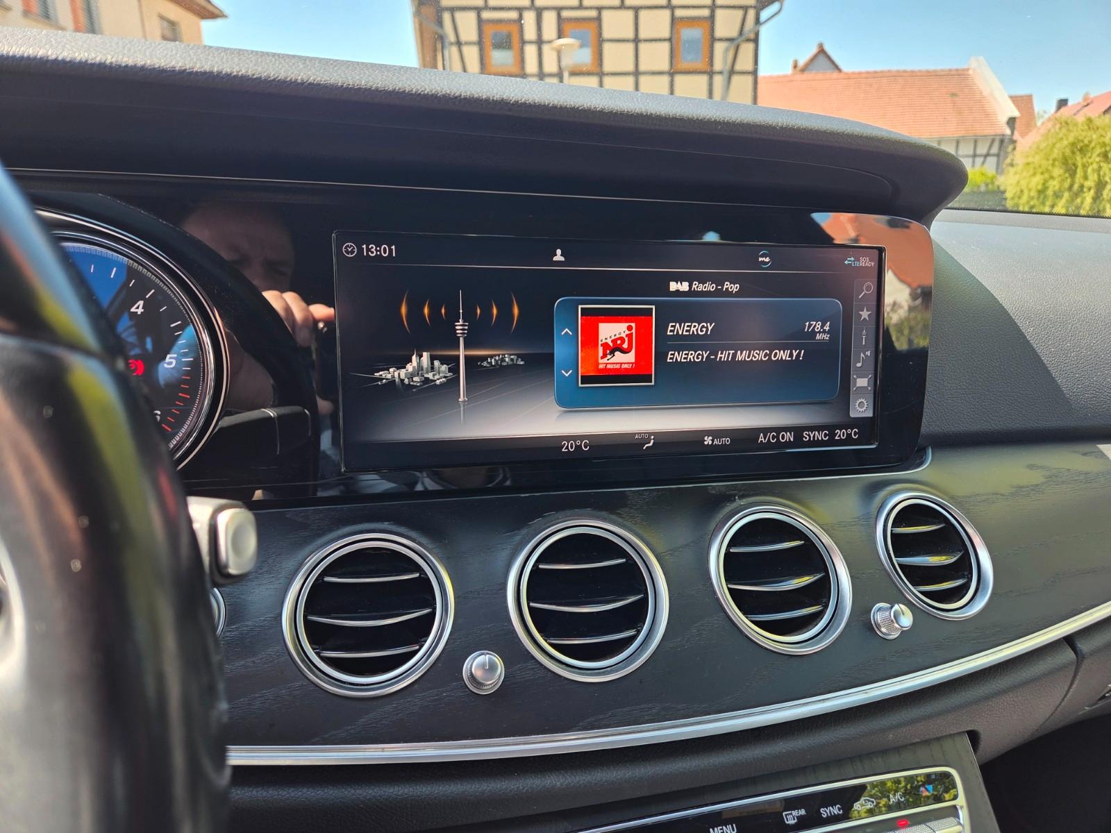 Mercedes-Benz E 220 d T Autom. NAVI TOP ZUSTAND SERVICEHEFT ME