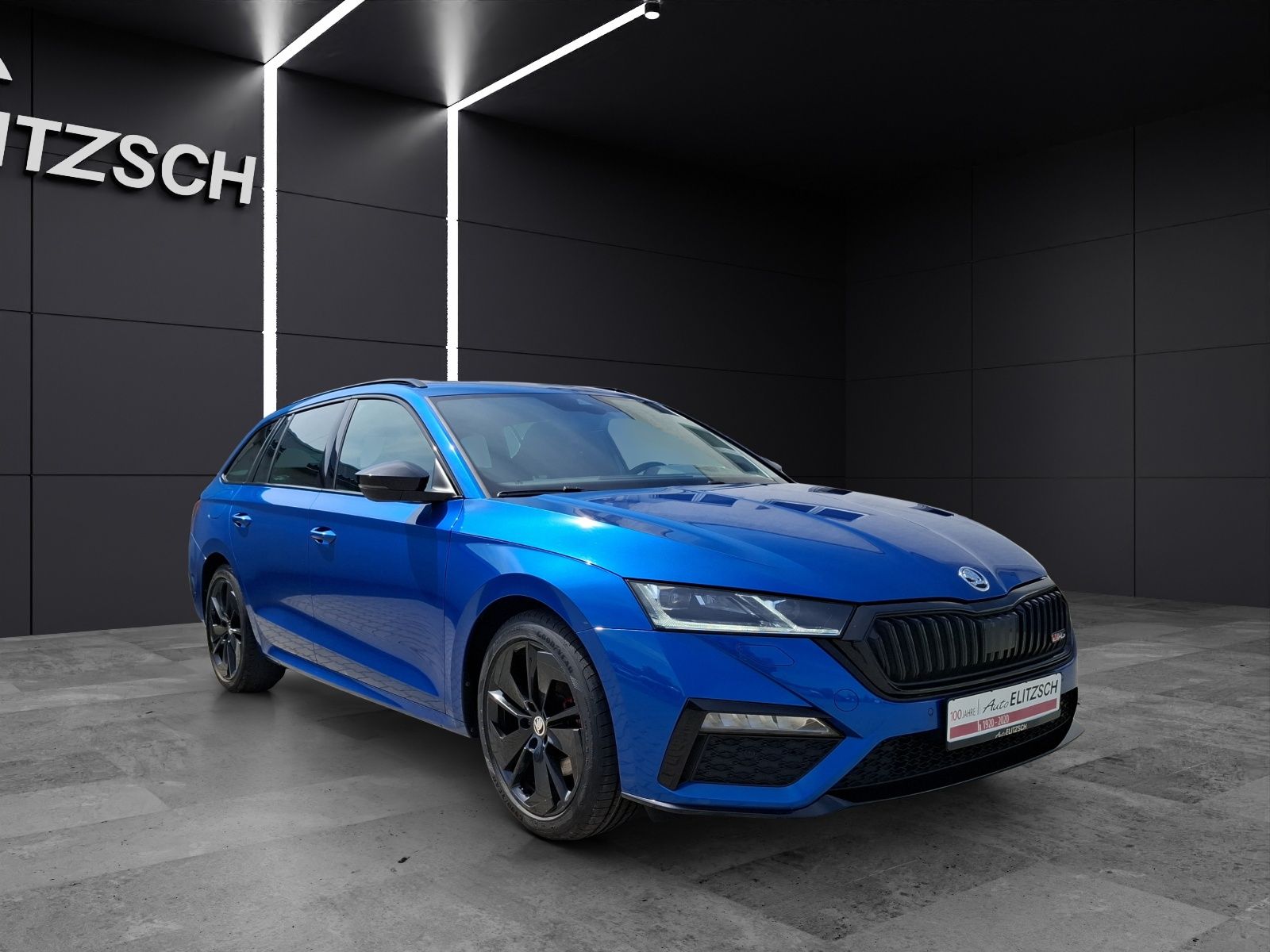 Fahrzeugabbildung SKODA Octavia Combi RS TDI DSG 4x4 Matrix Navi HUD VC