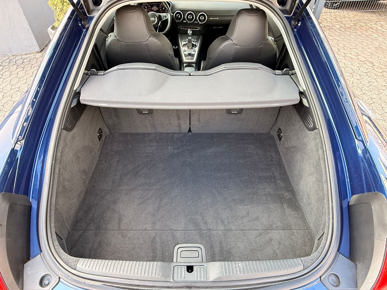 Fahrzeugabbildung Audi TT Coupe 2.0 TFSI Quattro /AUTOMATIK/NAVI/ALCANT