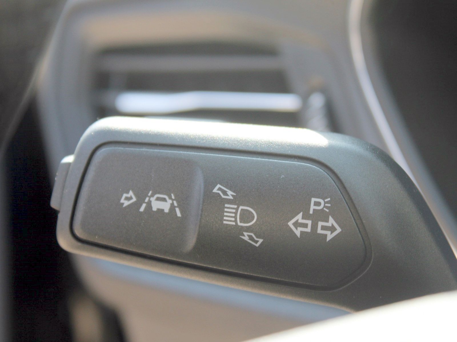 Fahrzeugabbildung Ford Focus Titanium X 1,5 EcoBlue