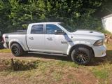 Dodge RAM Sport mit Benzin und LPG - Dodge RAM: Sport