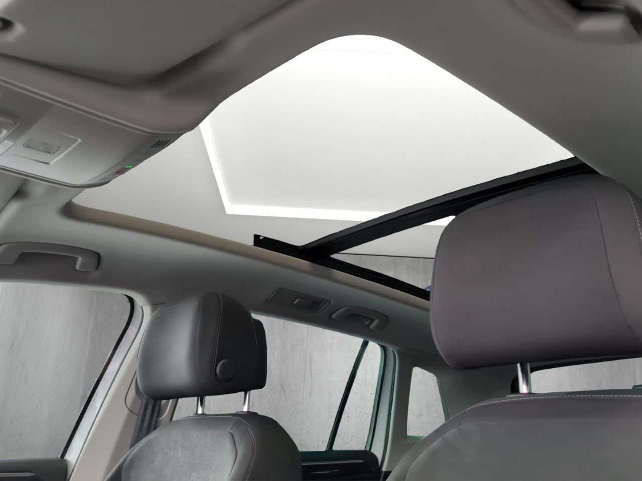 Tiguan Highline 2.0 TDI 4Motion DSG Klima Navi