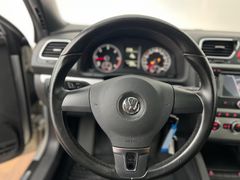 VW Eos 2.0 TDI / NUR 105.tKM / CABRIO / PANO / VW Eos 2.0 TDI / NUR 105.tKM / CABRIO / PANO /