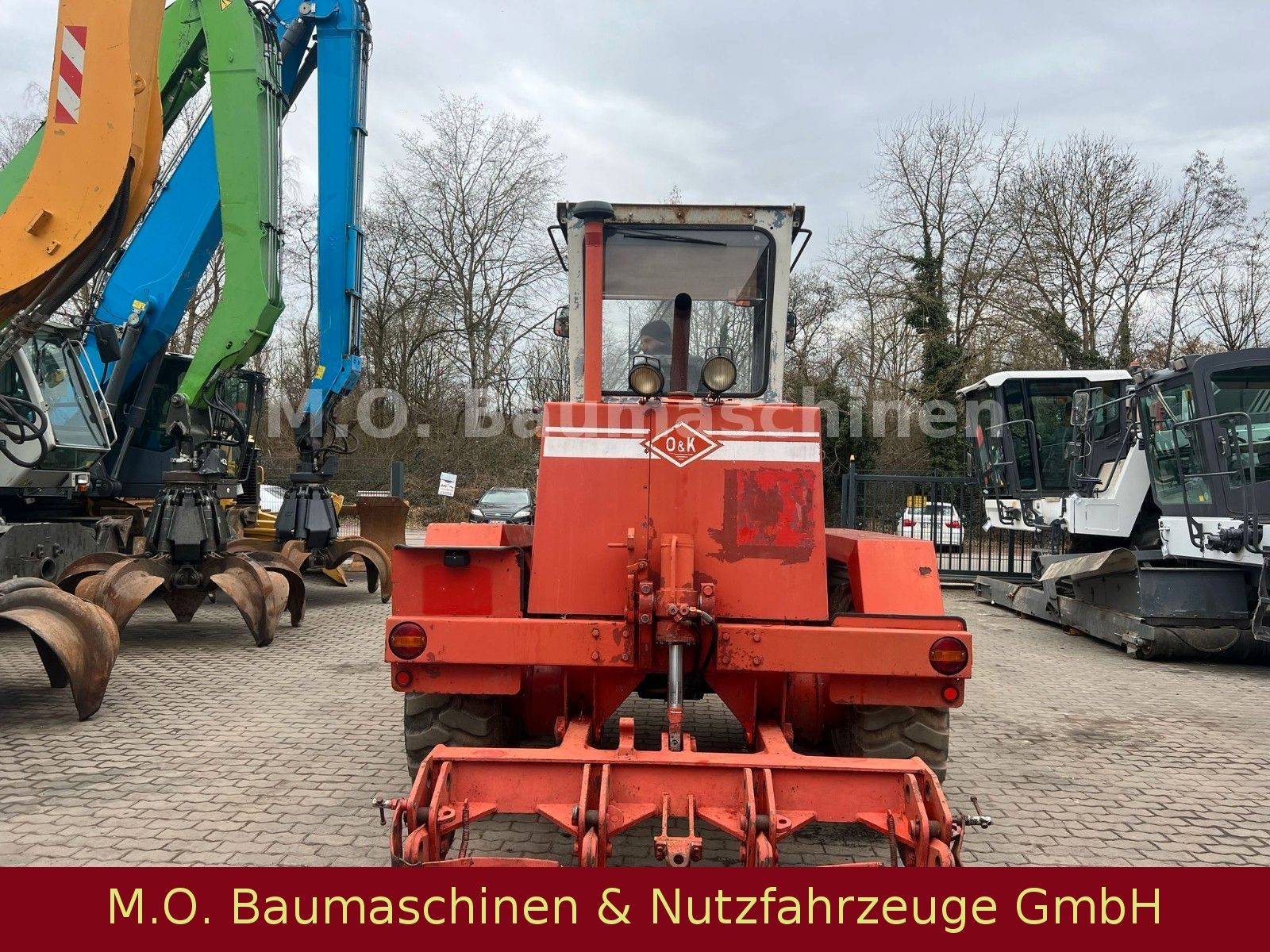 Fahrzeugabbildung O & K F106 A  / Grader /