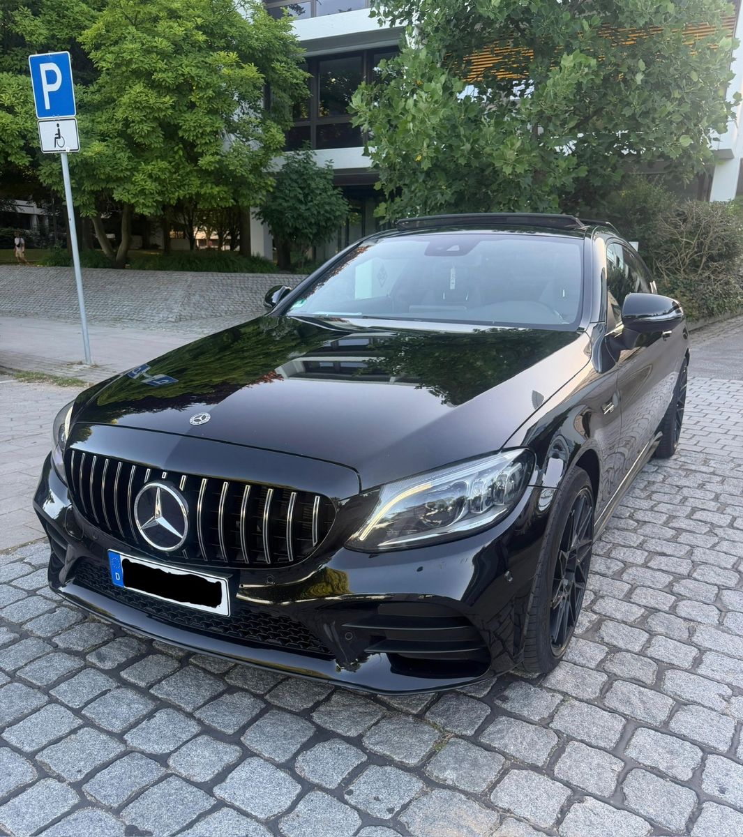 MERCEDES-BENZ Mercedes-Benz C400 Coupé 4MATIC AMG Pano/Digital