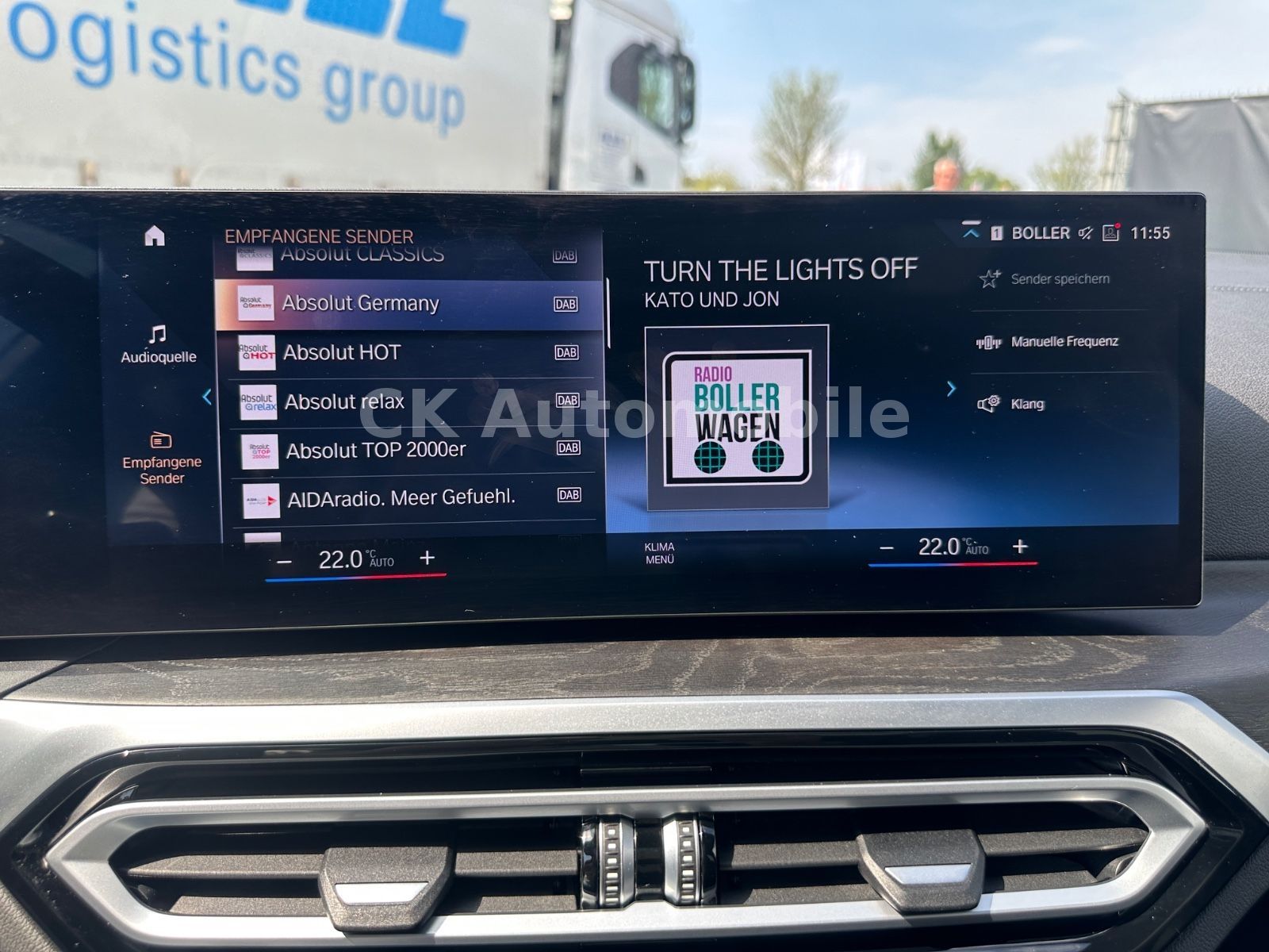 Fahrzeugabbildung BMW 320d xDrive M-Sport/Widescreen/Navi/Pano/LED/AHK