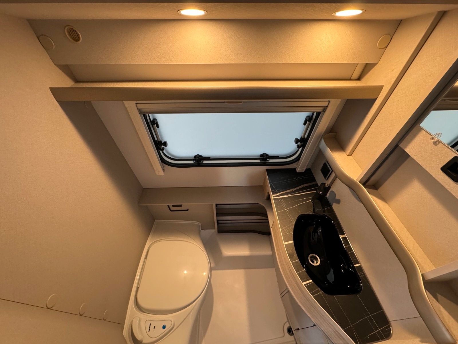 Fahrzeugabbildung HYMER / ERIBA / HYMERCAR Eriba Touring 550 --Urban -  Sie sparen: 5.475€!