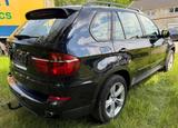 BMW X5 xDrive40d Individual - BMW X5 aus 2012 mit Diesel-Antrieb