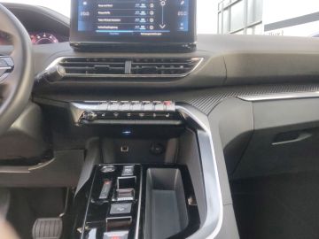 Peugeot 3008 - 11