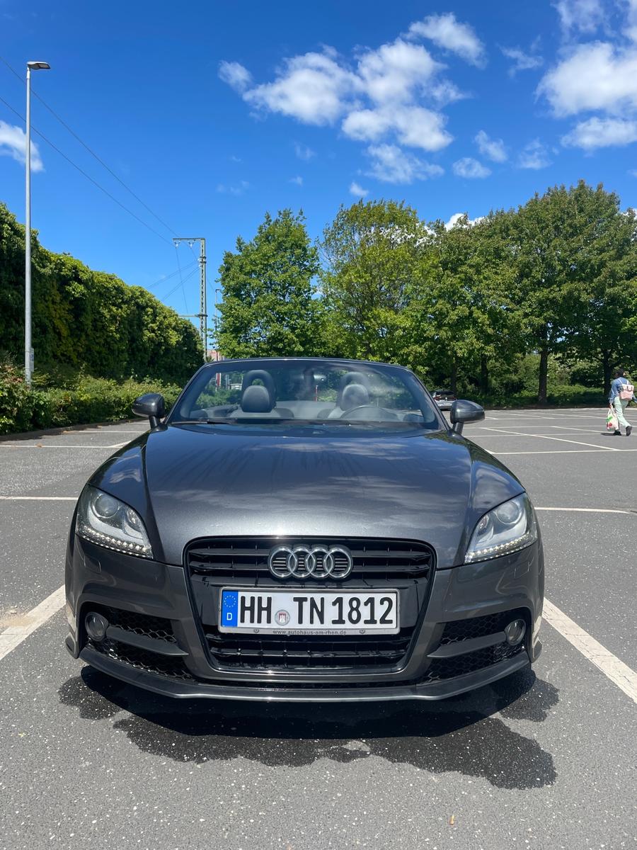 Audi TT Roadster 2.0 TFSI S tronic -
