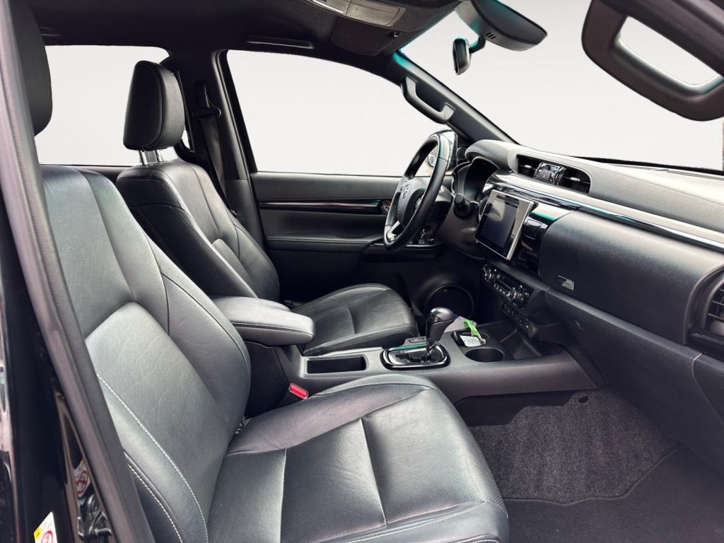 Fahrzeugabbildung Toyota HiLux 4x4 Double Cab Autm. S&S Executive