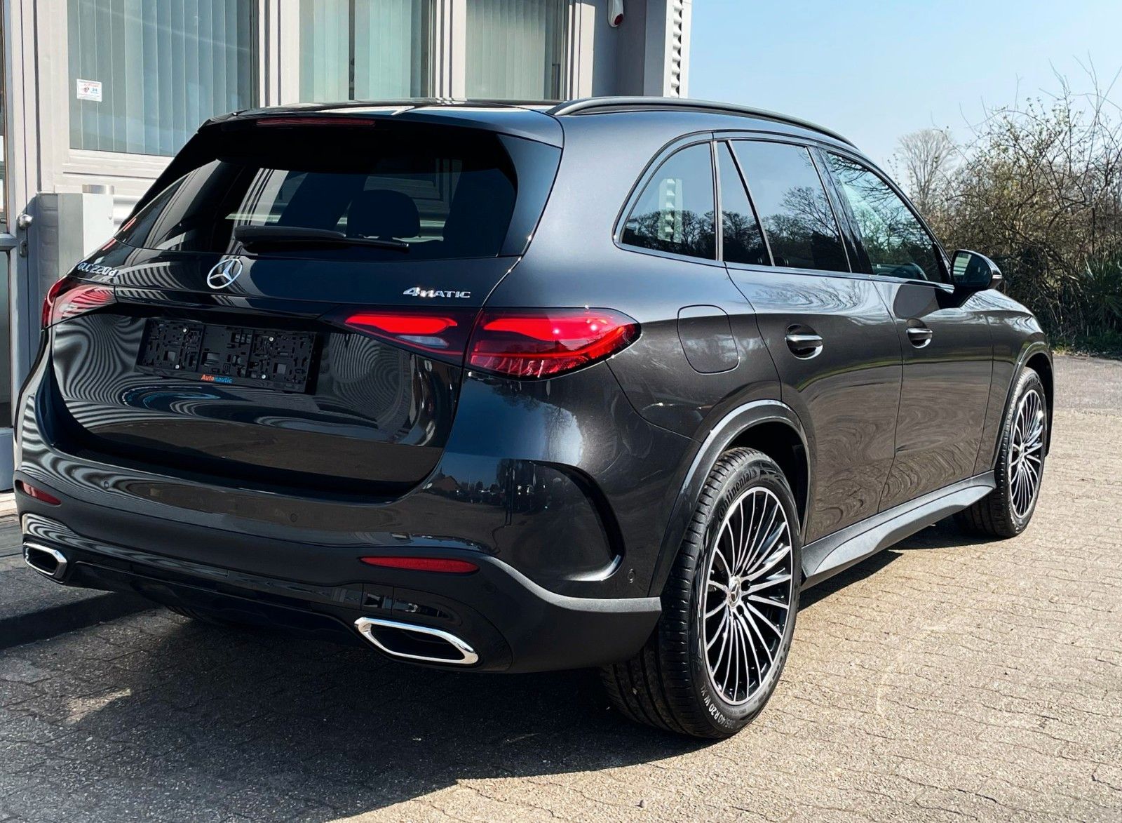 Fahrzeugabbildung Mercedes-Benz GLC 220d 9G 4MATIC AMG-LINE MBUX 20"AMG NIGHT P.