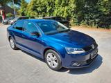 Volkswagen Jetta VI Match/ 1. Hand/ Scheckheft - blaue Volkswagen Jetta