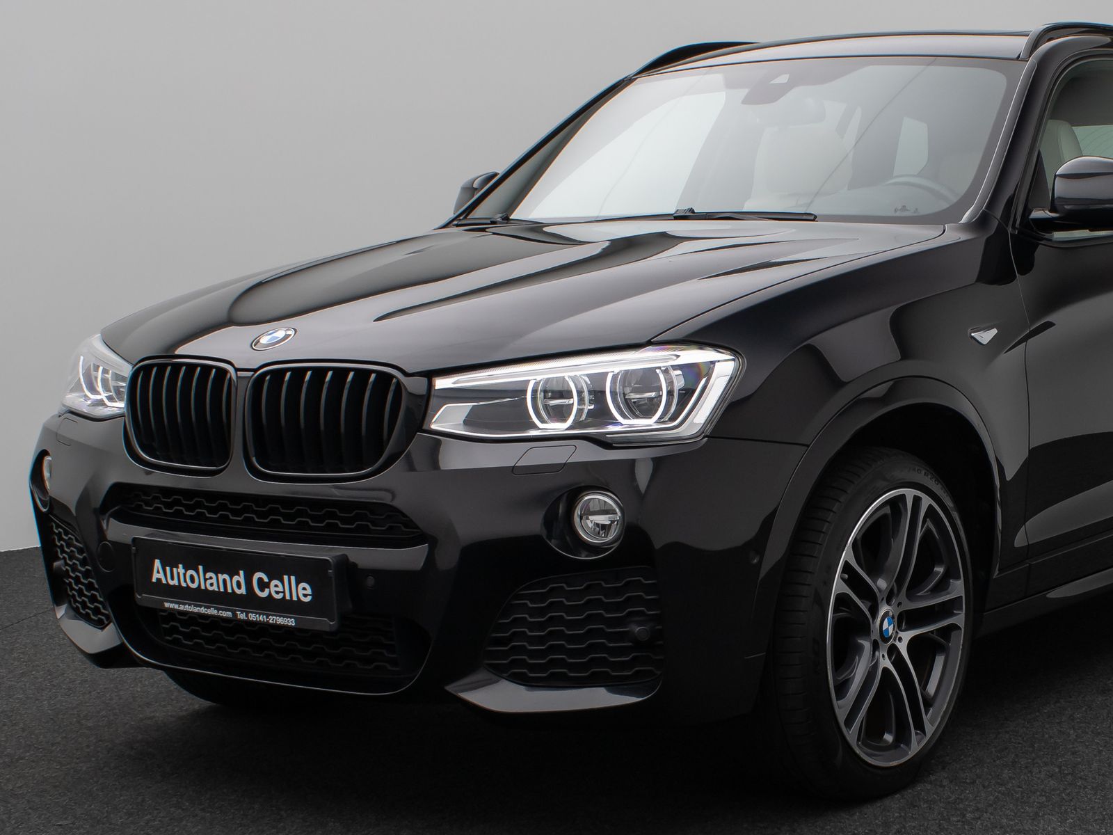 Fahrzeugabbildung BMW X3 xD35d M Sport Panorama Kamera HUD HiFi Komfor