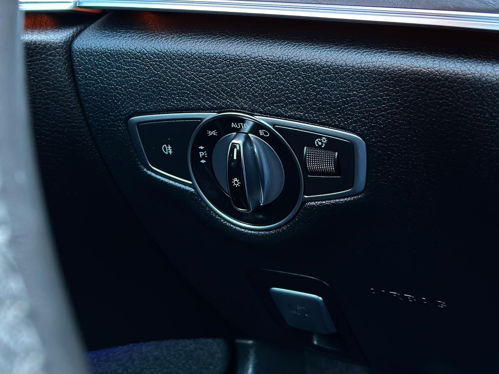 MERCEDES-BENZ E200 AMG CABRIO* MULTIBEAM#SHZ#360CAM#NAVI#TEMPO - Image 19