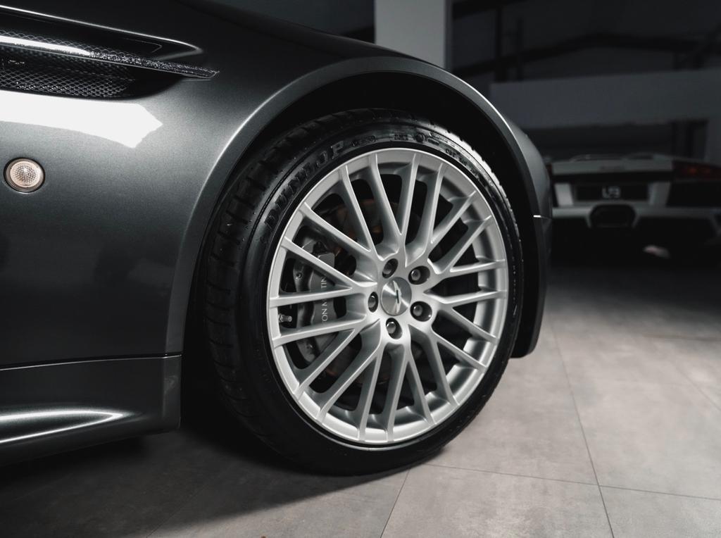 Aston Martin V8 Vantage