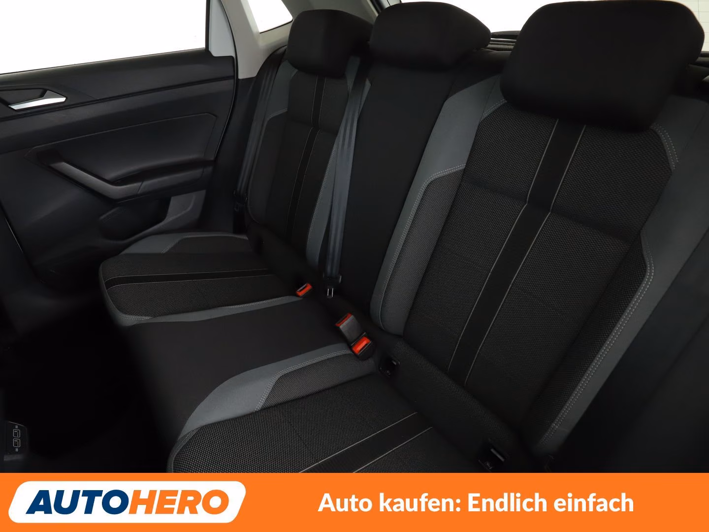 Volkswagen Polo 1.5 TSI ACT Highline Aut.*NAVI*ACC*PDC*SHZ*