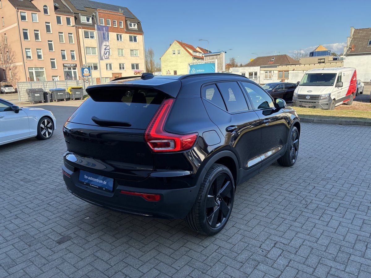 Volvo XC40 B3 Ultra Black Edition Pixel-Led Business M foto 5
