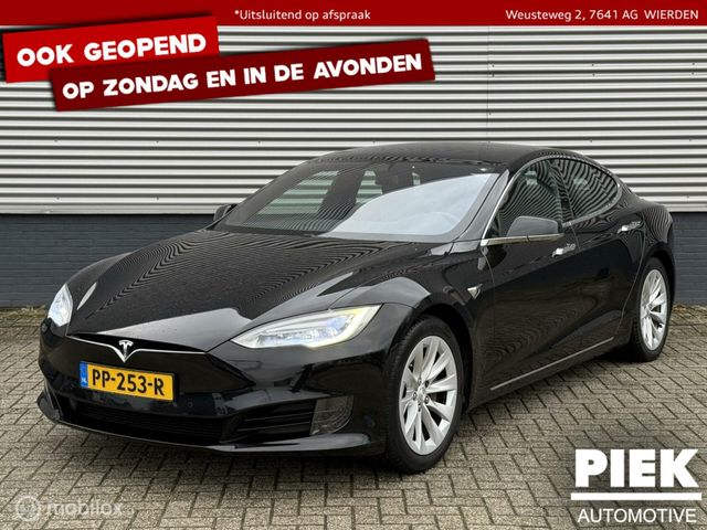 Tesla Model S 75 Base panorama dach