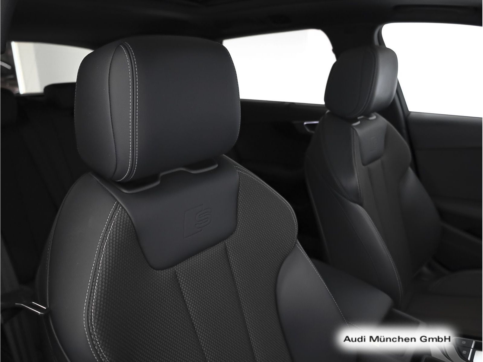 Audi A4 Avant 40 TFSI S tronic S line competition Pan foto 15