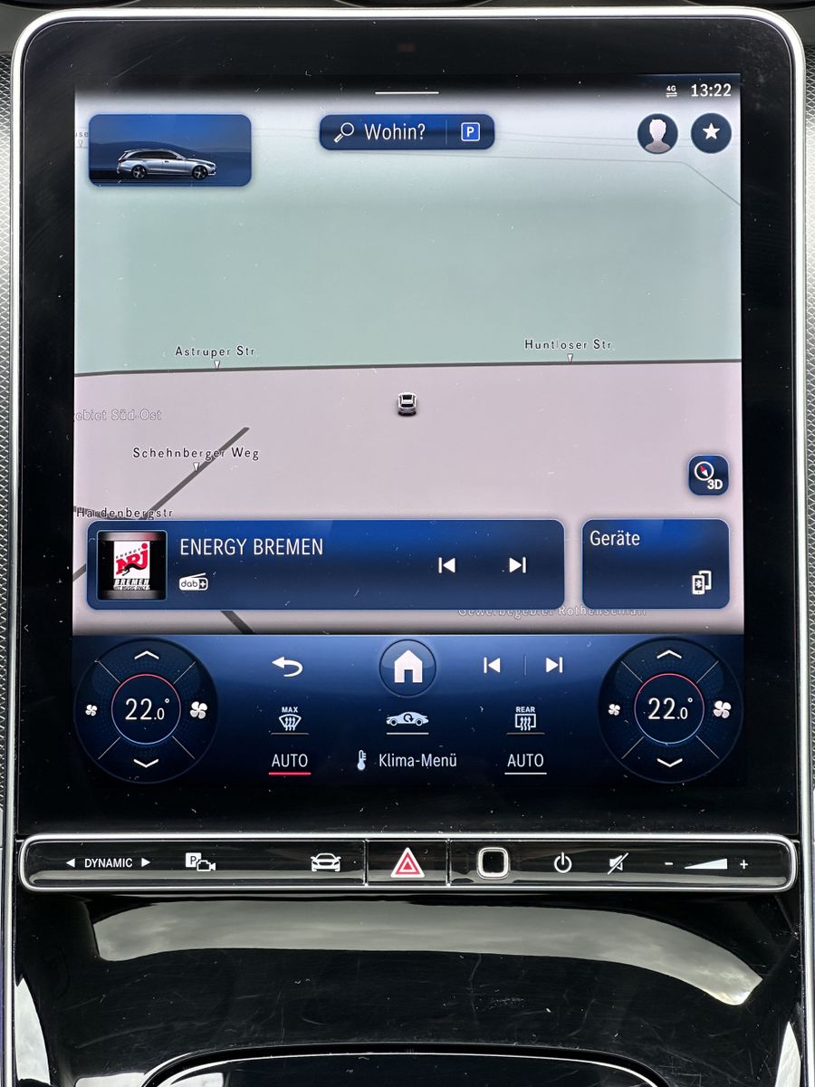 Fahrzeugabbildung Mercedes-Benz C 220d T 4Matic Avantgarde NAV+LED+ACC+PANORAMA
