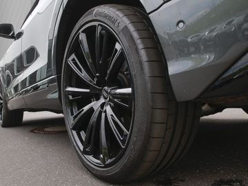 Audi Q8 - 8