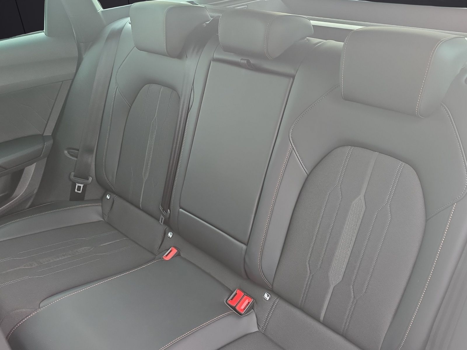 Fahrzeugabbildung CUPRA Leon Sportstourer VZ 2.0 TSI 4Drive DSG AHZ ACC