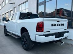 DODGE RAM 3500 Laramie Night Crew Cab 6.7HO 8 Gang