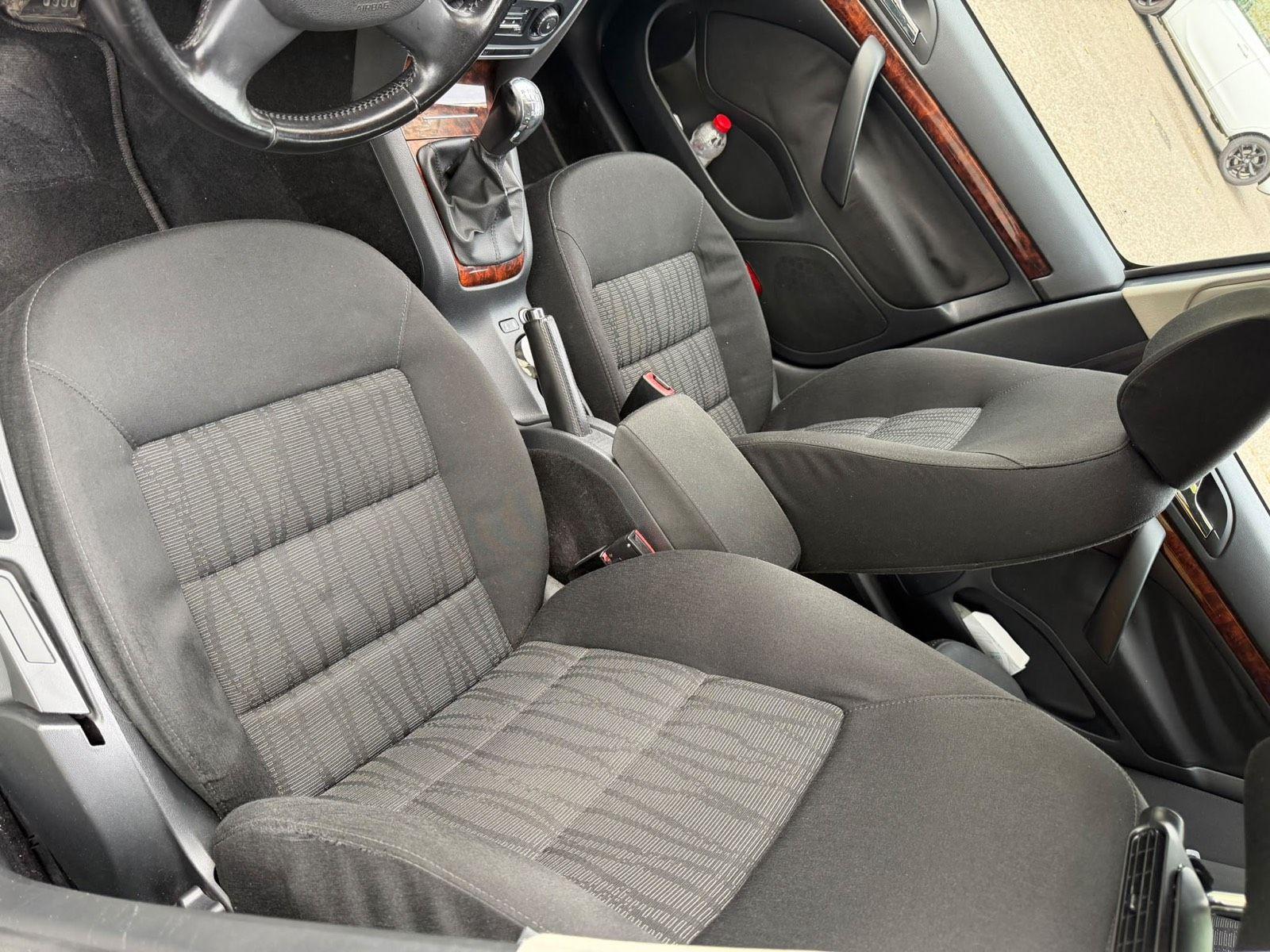Skoda Octavia 2009 — photo 9