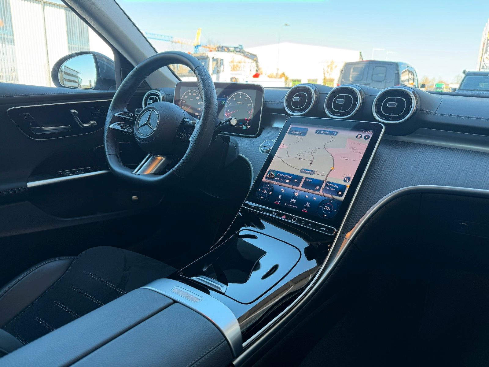 Fahrzeugabbildung Mercedes-Benz C 200 AMG+Memory