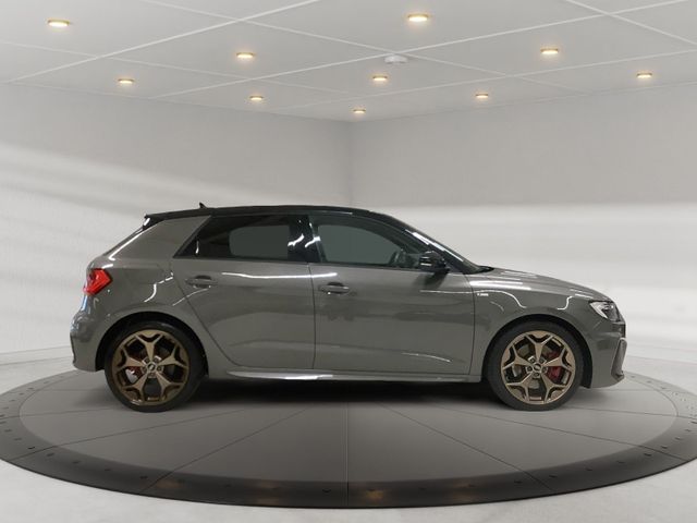 A1 Sportback 2.0 TFSI S line,Kamera,SONOS,Navi P