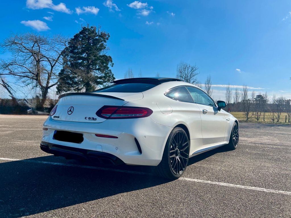 Mercedes-Benz C 63 AMG