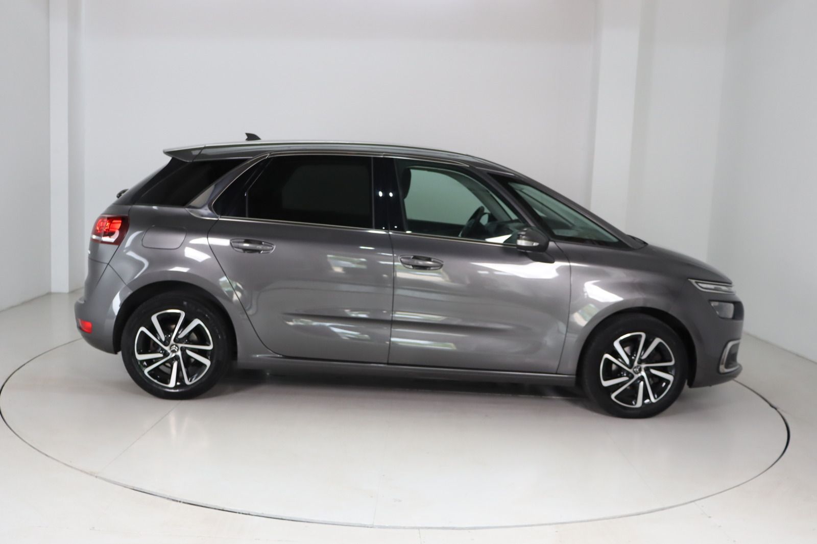 Fahrzeugabbildung Citroën C4 Spacetourer *RFK * Navi * Sitzhg. * Tempomat