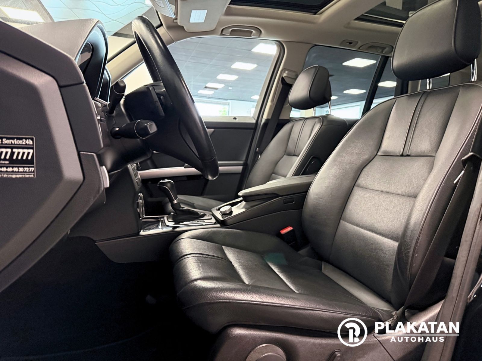 Fahrzeugabbildung Mercedes-Benz GLK 320 CDI 4Matic Navi Leder Panorama Bi-Xenon