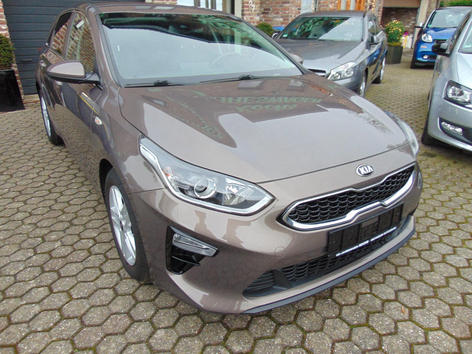 Kia cee'd / Ceed 1.0 T-GDI Silber *Navi, Kamera