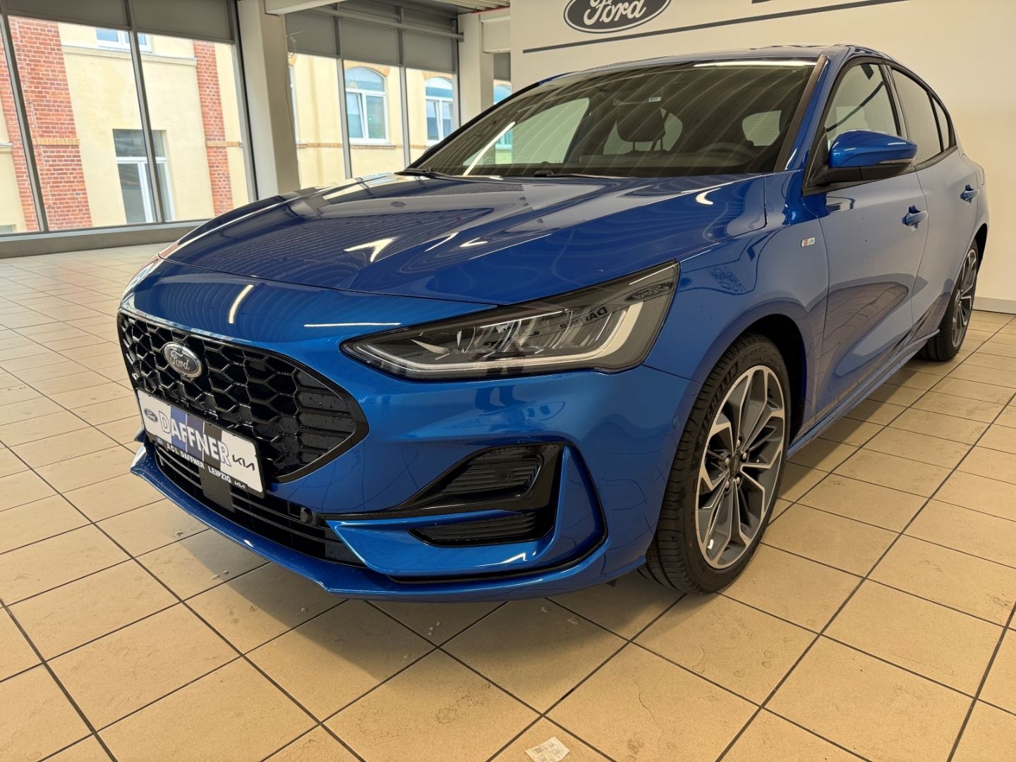 Fahrzeugabbildung Ford Focus ST-Line X B&O VerkehrszeichenER LED Kamera