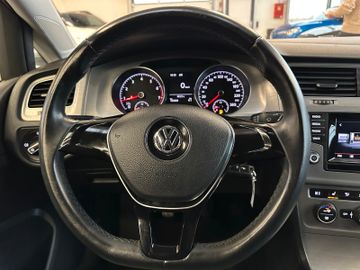 MYAUTOCENTER – Gebraucht- und Jahreswagen mit Werkstattservice in Pfaffenhofen Volkswagen Golf VII Lim. Comfortline BMT
