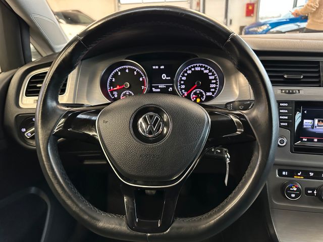 MYAUTOCENTER – Gebraucht- und Jahreswagen mit Werkstattservice in Pfaffenhofen Volkswagen Golf VII Lim. Comfortline BMT