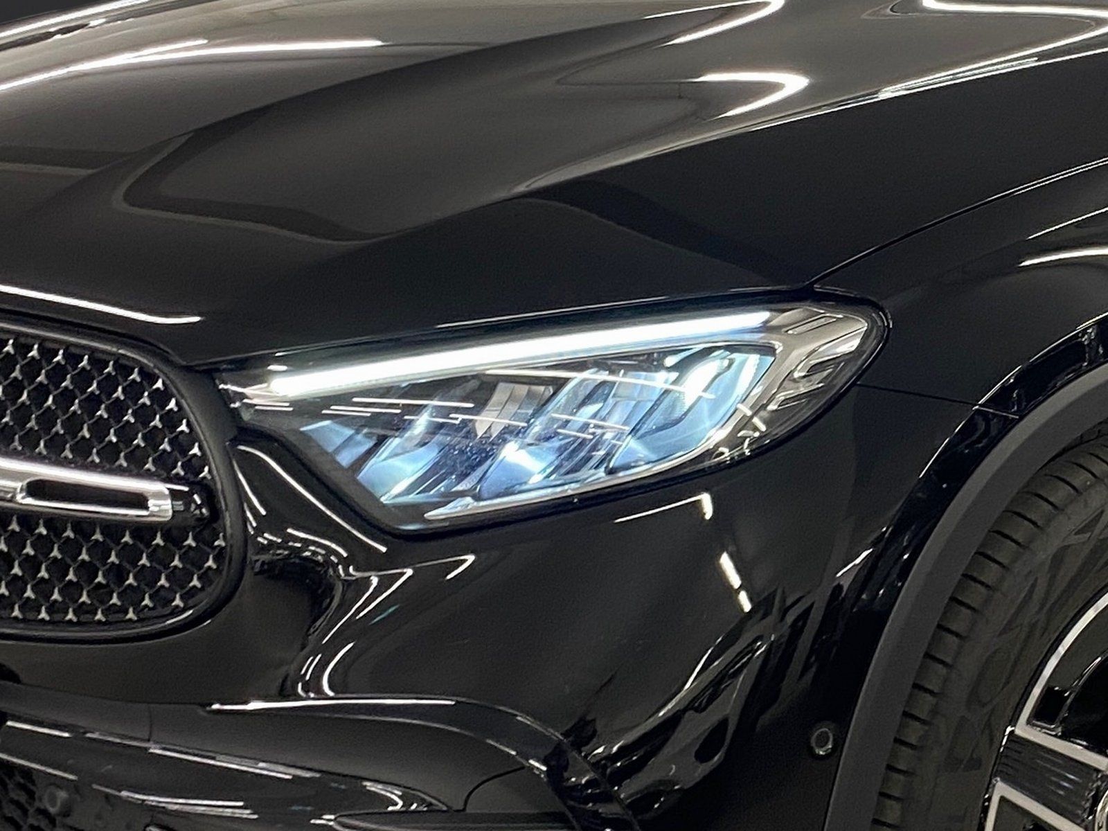 Fahrzeugabbildung Mercedes-Benz GLC 200 AMG 4M*Kamera*Memory*Night*LED*Totwinkel