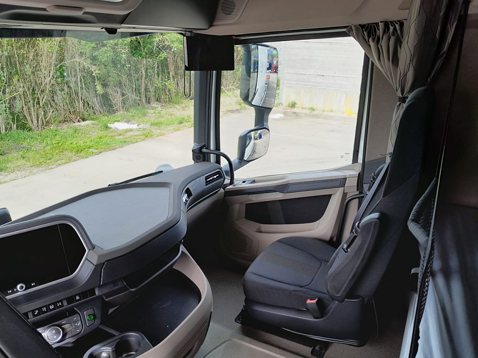 Fahrzeugabbildung DAF FAN XG 480 Multiwechsler 1120-1320